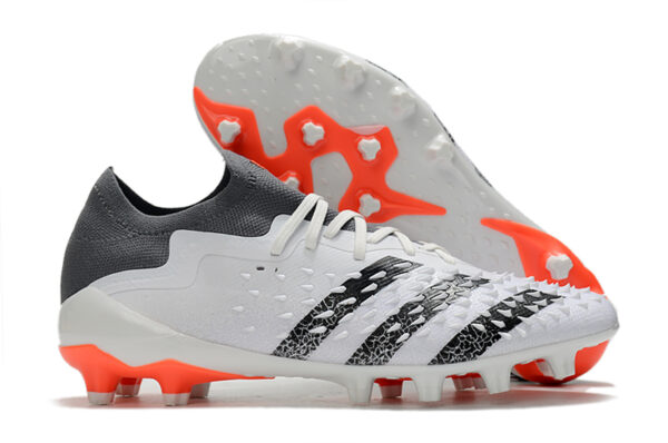 ADIDAS PREDATOR FREAK .1 LOW FG 39-45